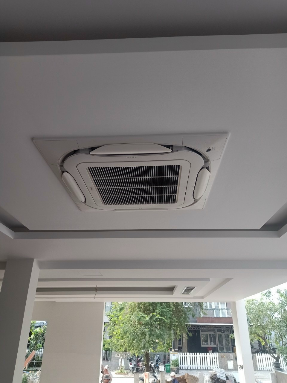 Lắp đặt Máy Lạnh âm Trần Tại Bến Tre