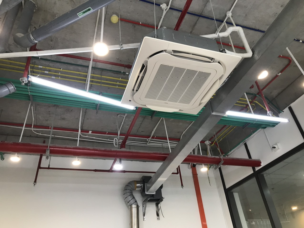 Lắp đặt Máy Lạnh âm Trần Tại Bến Tre