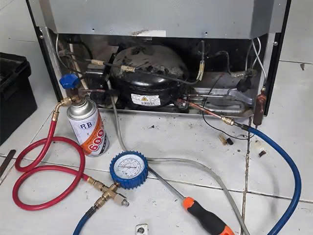 Bơm Gas Tủ Lạnh Tại Mỏ Cày Bến Tre